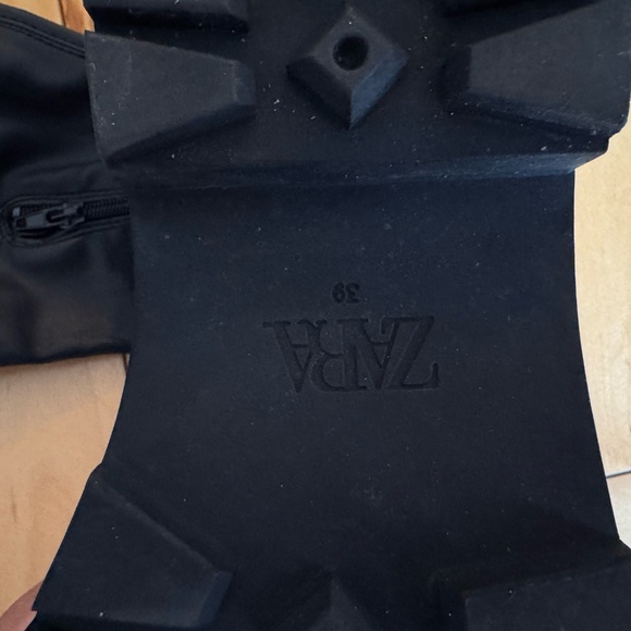 Zara Tall Boots – Women’s EU 39 (US 8) - Picture 4 of 6